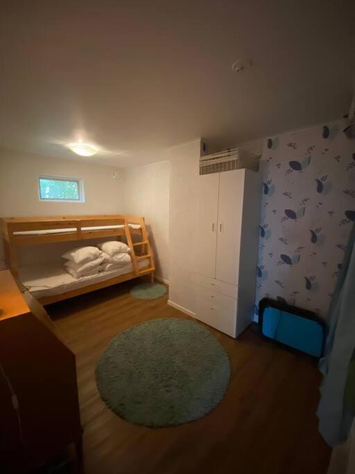Charmig Liten Laegenhet Pa Oesterlen Sankt Olof ภายนอก รูปภาพ